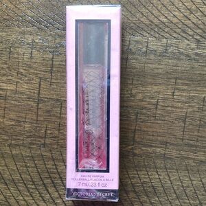 Victoria’s Secret Tease rollerball 7ml. NIB